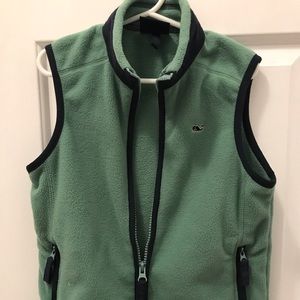 Like new size 5 kids unisex Vineyard Vines vest